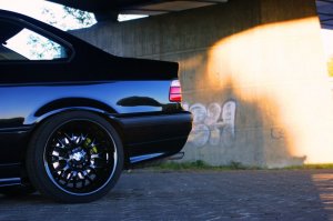 Black & Yellow - 3er BMW - E36 Black & Yellow - 3er BMW - E36