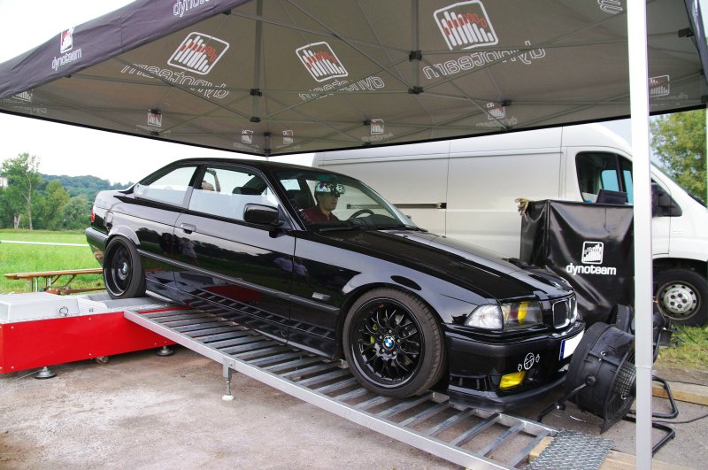 Black & Yellow - 3er BMW - E36