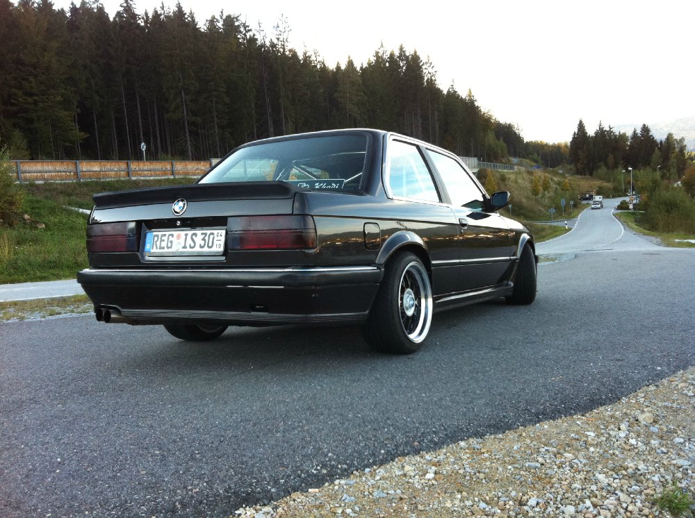 E30 335i - 3er BMW - E30