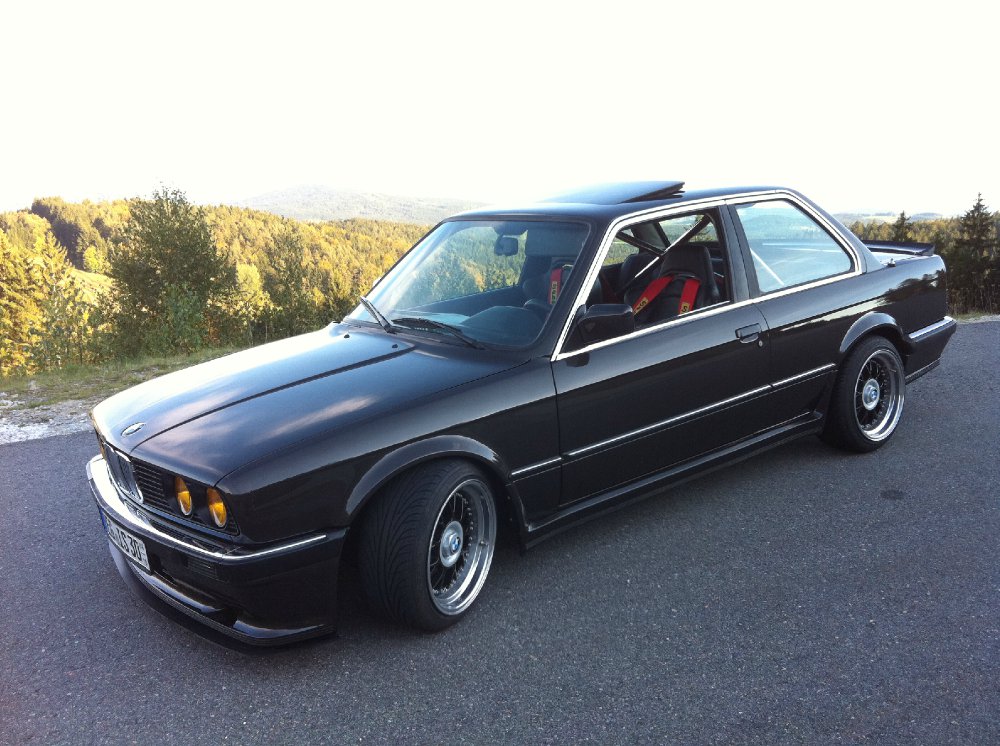 E30 335i - 3er BMW - E30