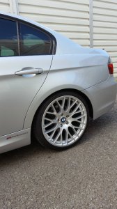 Diewe Wheels Impatto Felge in 8.5x19 ET 35 mit Hankook  Reifen in 255/30/19 montiert hinten mit 15 mm Spurplatten Hier auf einem 3er BMW E90 325i (Limousine) Details zum Fahrzeug / Besitzer