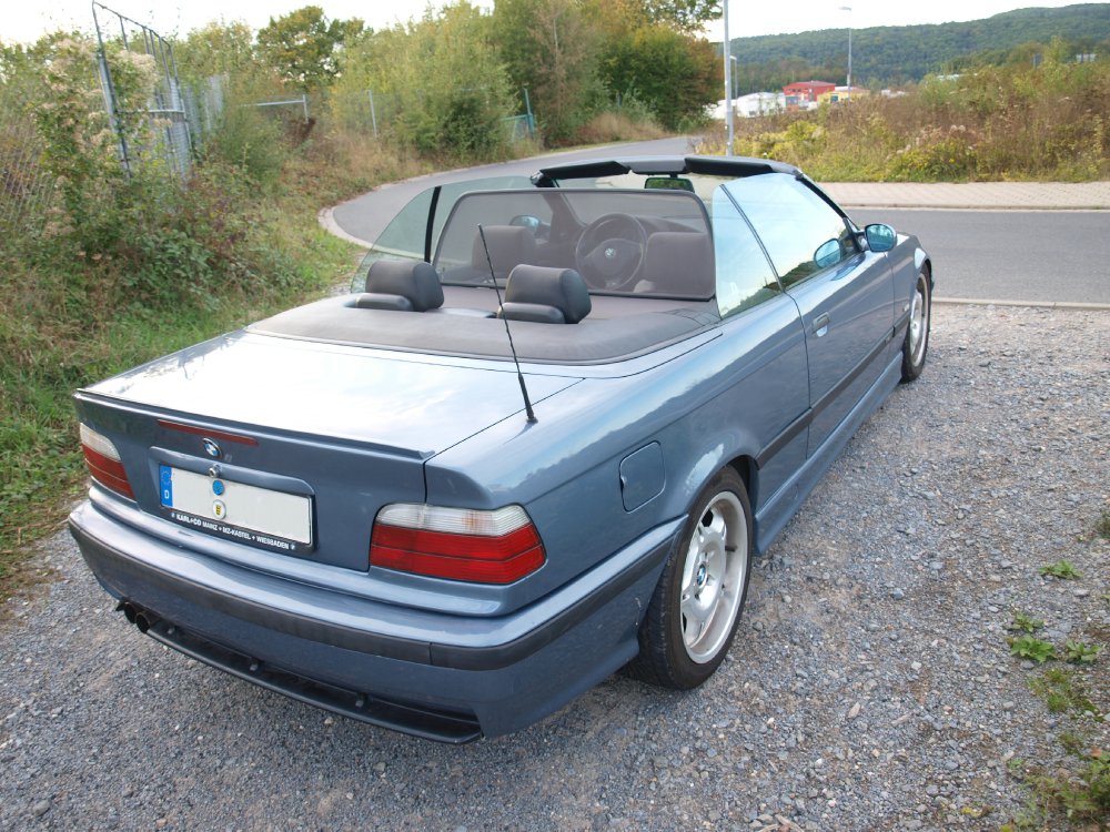 E36 320i Cabrio Stahlblau - 3er BMW - E36