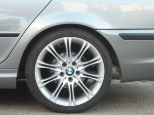 BMW M 135 Felge in 8.5x18 ET 50 mit Hankook ventus v12 Reifen in 255/35/18 montiert hinten Hier auf einem 3er BMW E46 330i (Limousine) Details zum Fahrzeug / Besitzer