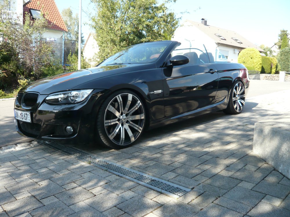BMW 330i Black - 3er BMW - E90 / E91 / E92 / E93