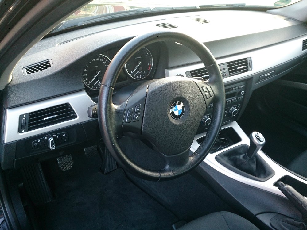 320d, E90 - 3er BMW - E90 / E91 / E92 / E93