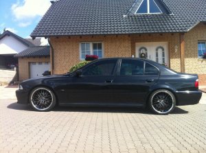 E39 mit CarPC und Touchdisplay im 16:9 - 5er BMW - E39