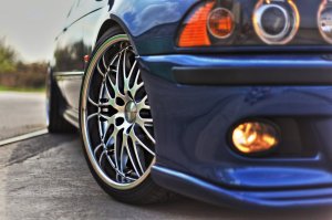 BMW 525i ( HDR pics ) - 5er BMW - E39 BMW 525i ( HDR pics ) - 5er BMW - E39