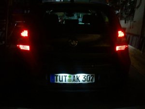 BMW 1er E87 120d - Wei� auf schwarz - - 1er BMW - E81 / E82 / E87 / E88