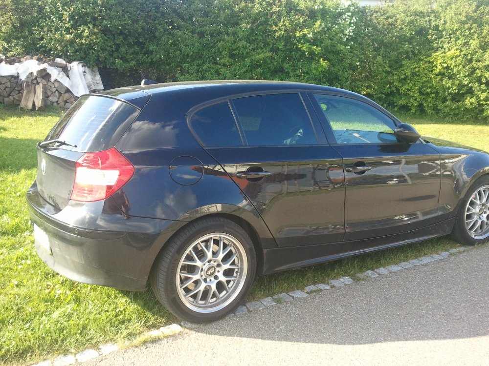 BMW 1er E87 120d - Wei auf schwarz - - 1er BMW - E81 / E82 / E87 / E88