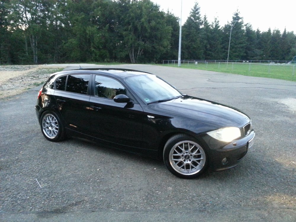 BMW 1er E87 120d - Wei auf schwarz - - 1er BMW - E81 / E82 / E87 / E88