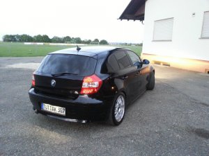 BMW 1er E87 120d - Wei� auf schwarz - - 1er BMW - E81 / E82 / E87 / E88