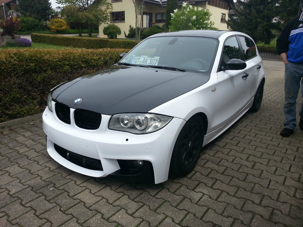 BMW 1er E87 120d - Wei auf schwarz - - 1er BMW - E81 / E82 / E87 / E88