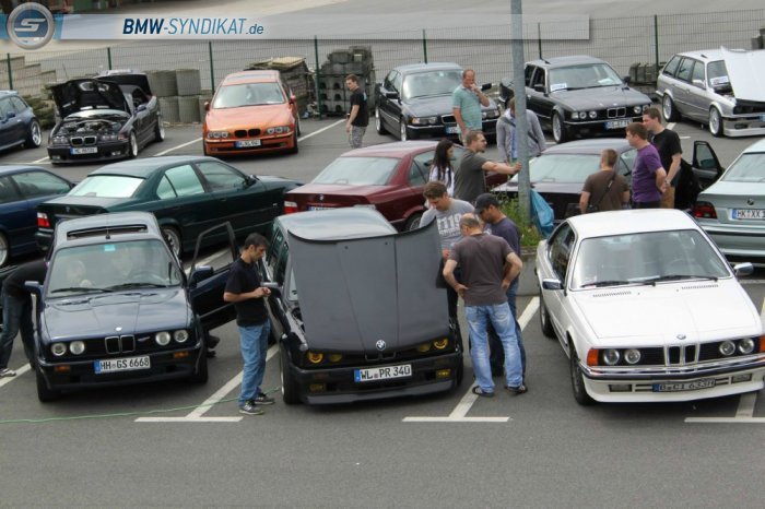 E30 318is Touring  >>>  E30 v8 Touring - 3er BMW - E30