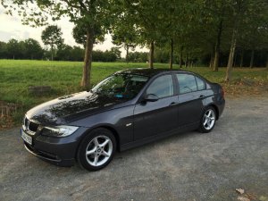E90, 320i Limo - 3er BMW - E90 / E91 / E92 / E93