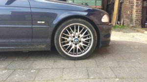 BMW Styling 72 Felge in 8x18 ET 47 mit Bridgestone Potenza RE040 Reifen in 225/40/18 montiert vorn Hier auf einem 3er BMW E46 328i (Touring) Details zum Fahrzeug / Besitzer