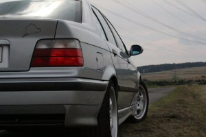 323i Limo on M5 Throwing Stars - 3er BMW - E36