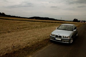 323i Limo on M5 Throwing Stars - 3er BMW - E36