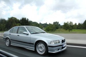 323i Limo on M5 Throwing Stars - 3er BMW - E36