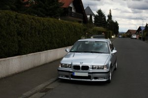 323i Limo on M5 Throwing Stars - 3er BMW - E36