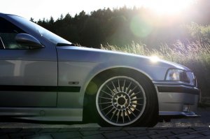 323i Limo on M5 Throwing Stars - 3er BMW - E36