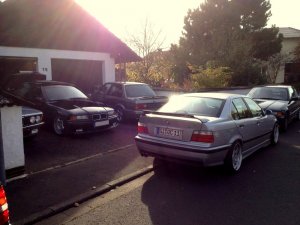 323i Limo on M5 Throwing Stars - 3er BMW - E36 323i Limo on M5 Throwing Stars - 3er BMW - E36