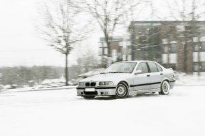 323i Limo on M5 Throwing Stars - 3er BMW - E36