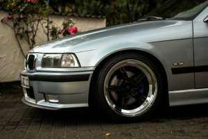 323i Limo on M5 Throwing Stars - 3er BMW - E36