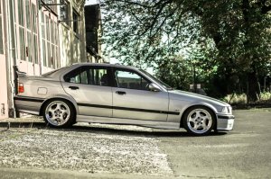 323i Limo on M5 Throwing Stars - 3er BMW - E36