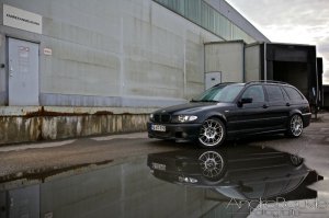 E46 Touring MII, black and a deeper colour - 3er BMW - E46