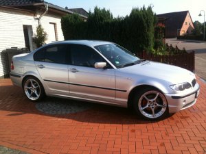 E46, 318i Totalschaden - 3er BMW - E46
