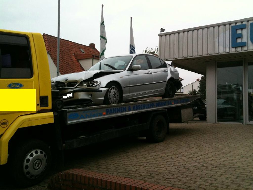 E46, 318i Totalschaden - 3er BMW - E46