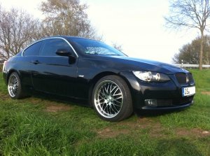 E92, 330d Coup - 3er BMW - E90 / E91 / E92 / E93