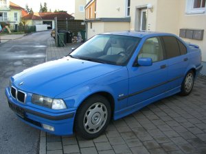 BMW E36 318i Limousine Individual Santorinblau II - 3er BMW - E36 BMW E36 318i Limousine Individual Santorinblau II - 3er BMW - E36