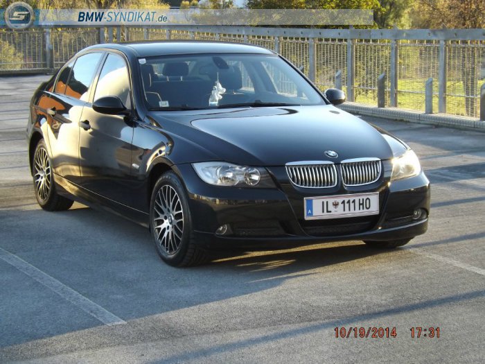 BMW E90 318i - 3er BMW - E90 / E91 / E92 / E93