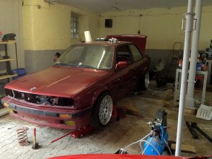 E30 330i - 3er BMW - E30 E30 330i - 3er BMW - E30
