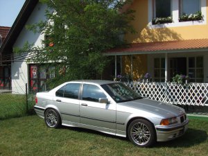 E36 SEDAN - 3er BMW - E36