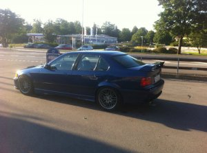 E36 SEDAN - 3er BMW - E36