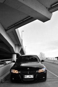 330D Deep Black - 3er BMW - E90 / E91 / E92 / E93 330D Deep Black - 3er BMW - E90 / E91 / E92 / E93