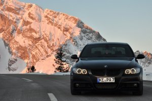 330D Deep Black - 3er BMW - E90 / E91 / E92 / E93 330D Deep Black - 3er BMW - E90 / E91 / E92 / E93