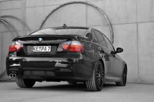 330D Deep Black - 3er BMW - E90 / E91 / E92 / E93