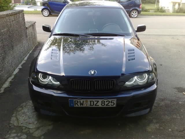 EX 320i E46 Blue Driver - 3er BMW - E46