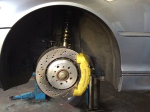 330ci FL Silbergrau Performancebremse - 3er BMW - E46