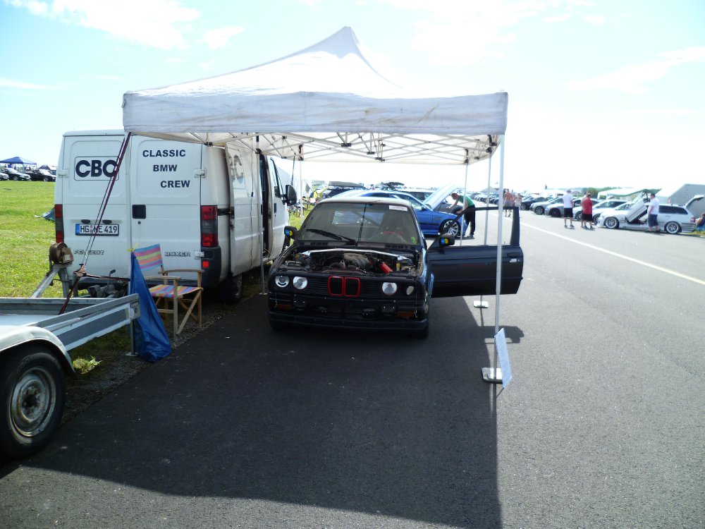 E30 Low Budget Motorsport - 3er BMW - E30