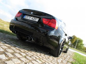 Emma (Flyby-Video) - 3er BMW - E90 / E91 / E92 / E93