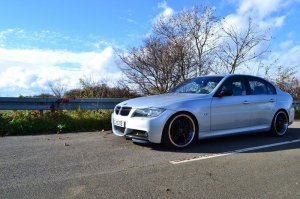 330i | Titansilber + Styling 95 Valencia Orange - 3er BMW - E90 / E91 / E92 / E93