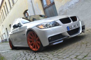 330i | Titansilber + Styling 95 Valencia Orange - 3er BMW - E90 / E91 / E92 / E93 330i | Titansilber + Styling 95 Valencia Orange - 3er BMW - E90 / E91 / E92 / E93