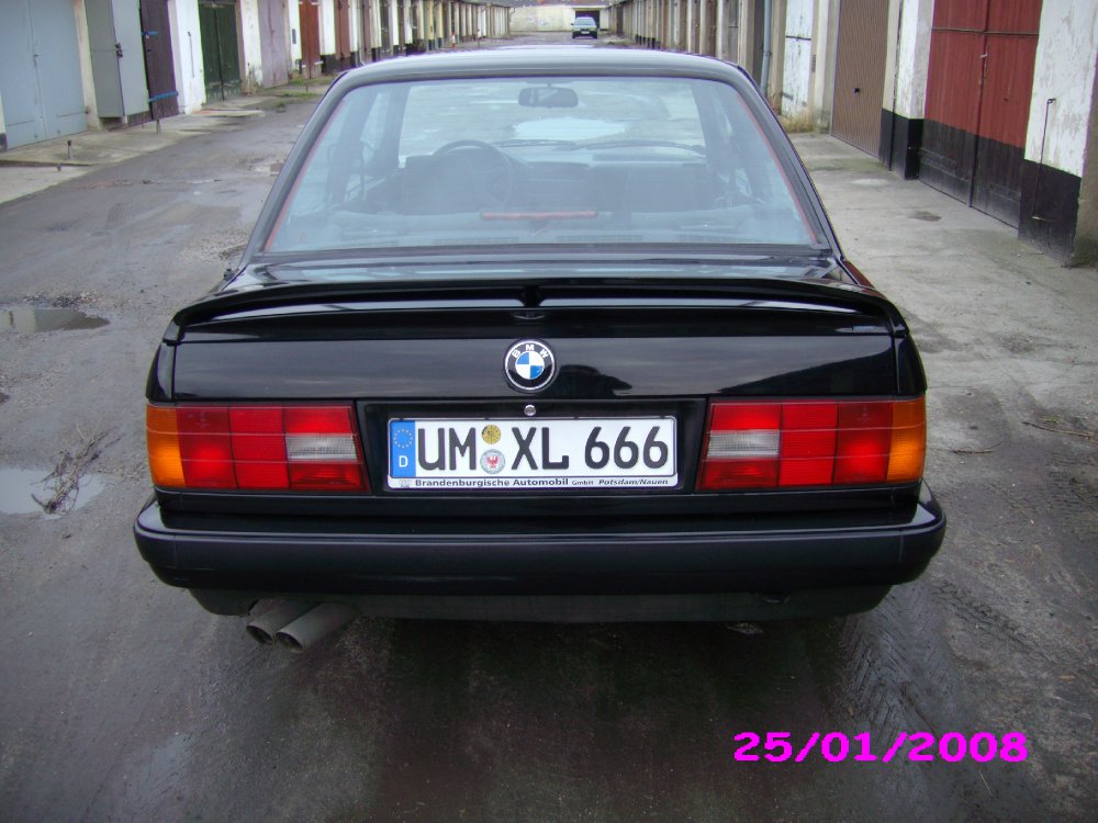 Der Erstkontakt - 3er BMW - E30