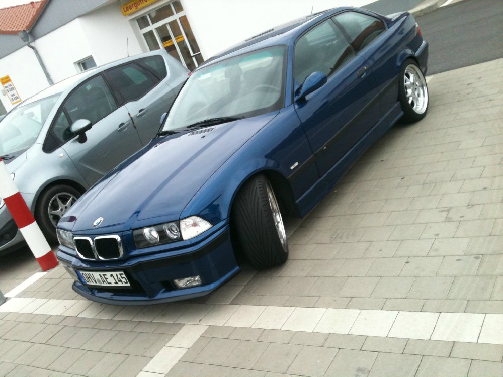 Mein Traum in Avus-Blau 328i - 3er BMW - E36