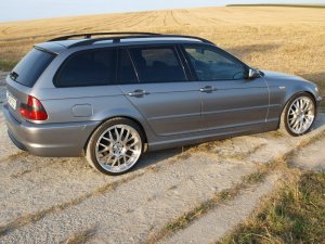 Stephan´s 320 Touring mit 19 Zoll - 3er BMW - E46 Stephan´s 320 Touring mit 19 Zoll - 3er BMW - E46
