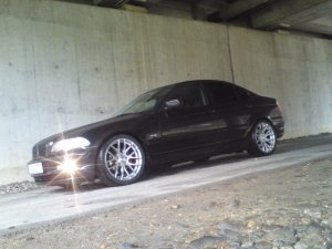 Carbonschwarze E46 Limo - 3er BMW - E46